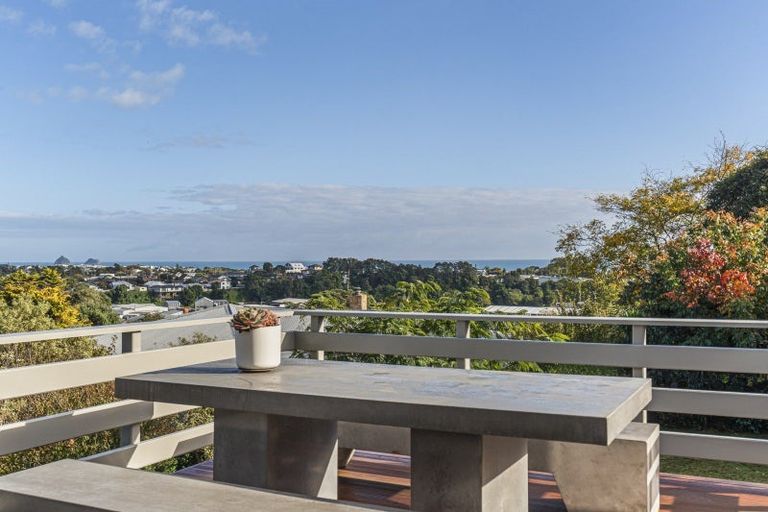 Photo of property in 49 Queens Road, Glen Avon, New Plymouth, 4312