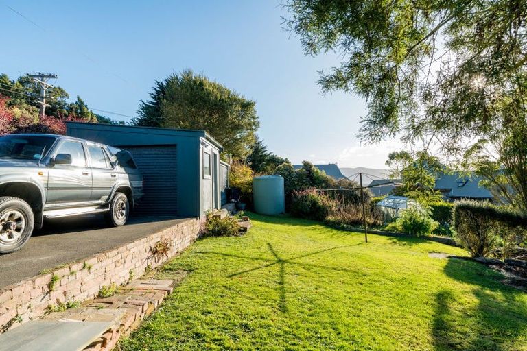 Photo of property in 601 Highcliff Road, Highcliff, Dunedin, 9077