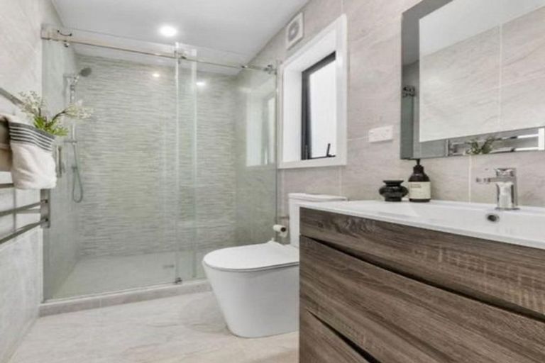 Photo of property in 10b George Street, Mangere East, Auckland, 2024