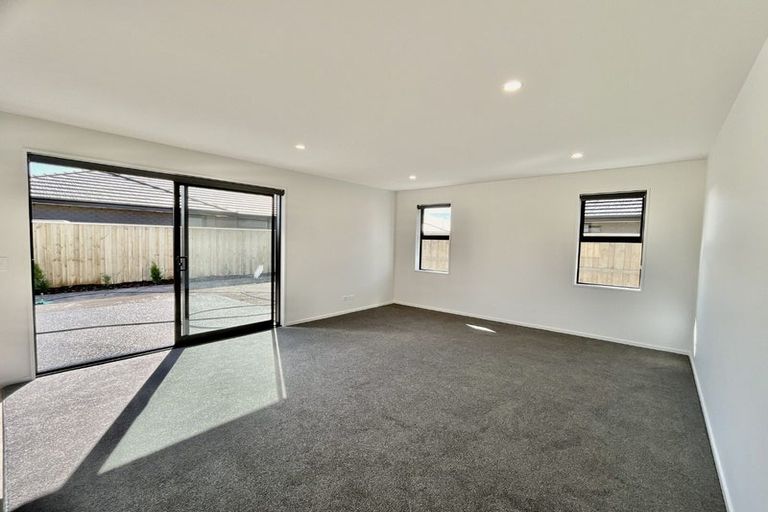 Photo of property in 21 Longore Way, Rolleston, 7614