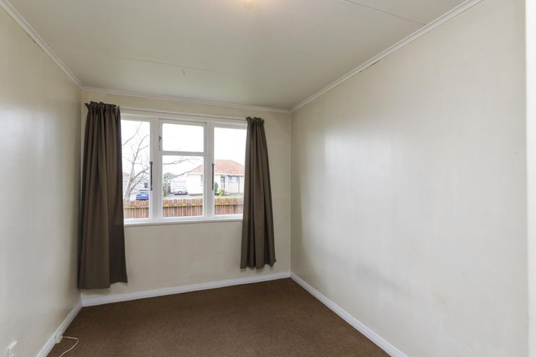 Photo of property in 6 Rochester Street, Awapuni, Palmerston North, 4412