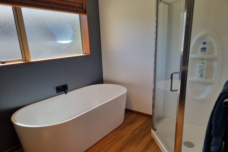 Photo of property in 18 Gibbston Close, Huntington, Hamilton, 3210