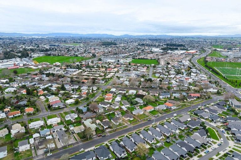 Photo of property in 41 Old Farm Road, Hamilton East, Hamilton, 3216