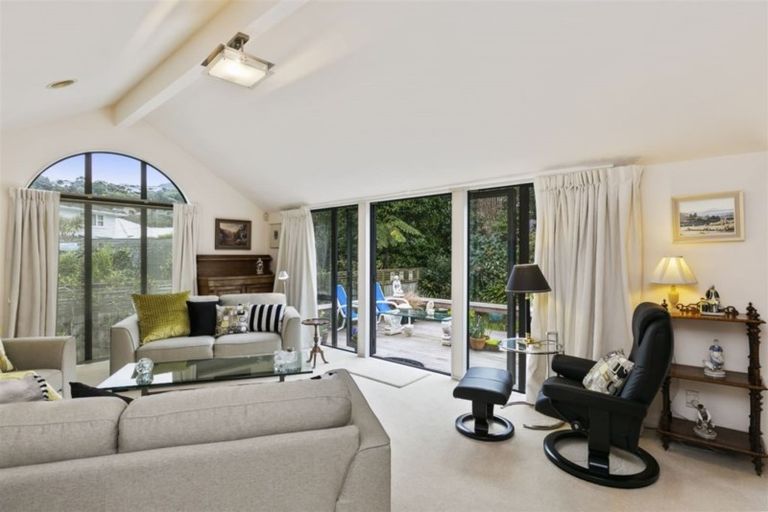 Photo of property in 19a Ngatoto Street, Khandallah, Wellington, 6035