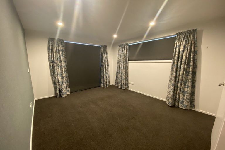 Photo of property in 12 Farrant Drive, Wanaka, 9305