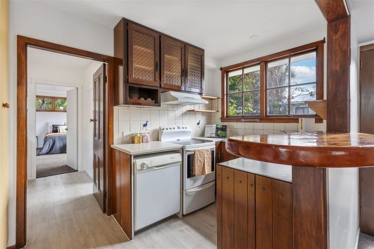 Photo of property in 37 Somerset Crescent, Spreydon, Christchurch, 8024