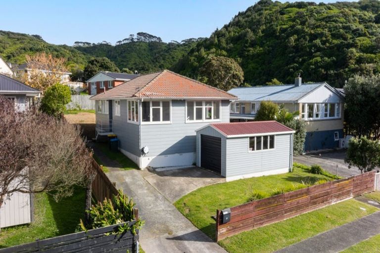Photo of property in 91 Rangituhi Crescent, Takapuwahia, Porirua, 5022