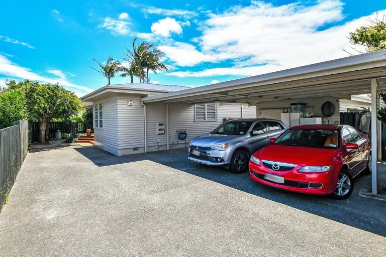 Photo of property in 11a Youngs Road, Papakura, 2110