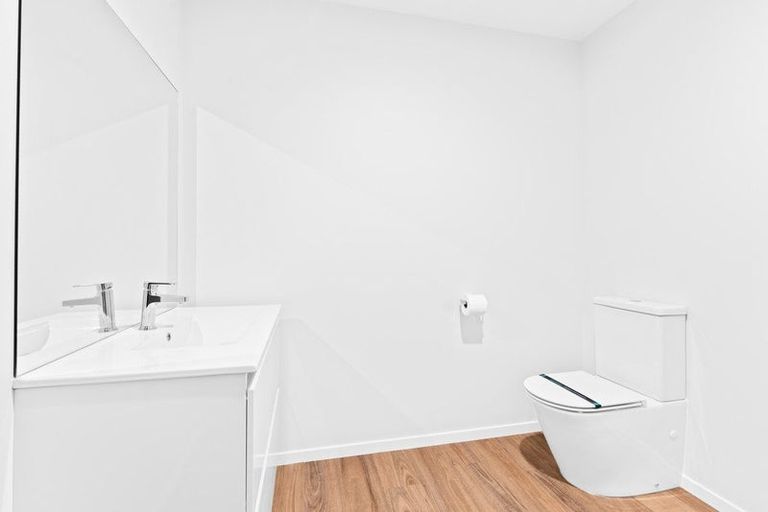 Photo of property in 6/4 Tawhai Street, Stokes Valley, Lower Hutt, 5019
