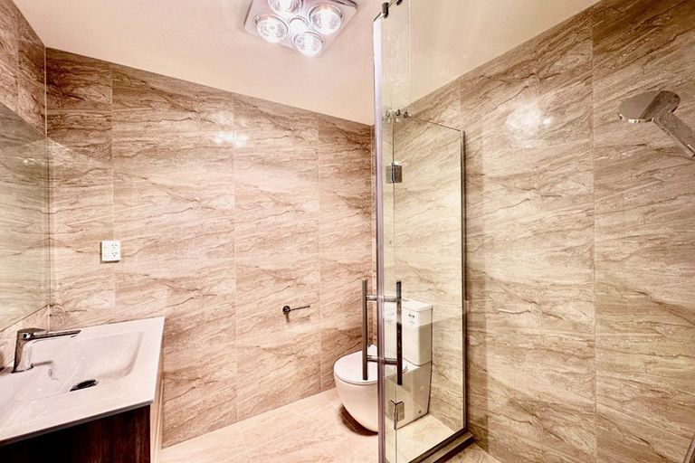 Photo of property in 50d Greenmeadows Avenue, Manurewa East, Auckland, 2102