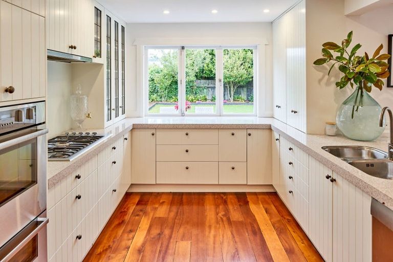 Photo of property in 71 Hautana Street, Woburn, Lower Hutt, 5010