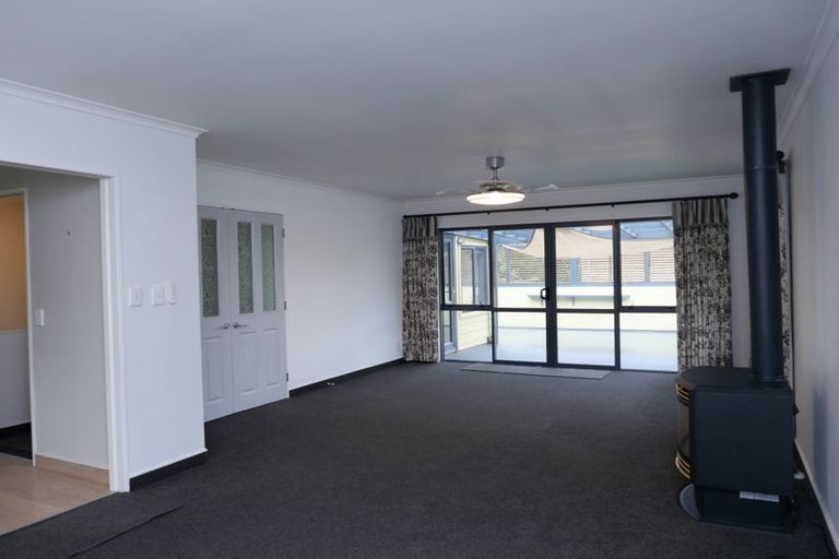 Photo of property in 7/5 Court Road, Tawa, Wellington, 5028