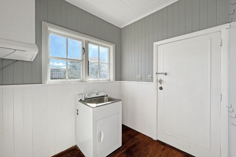 Photo of property in 167 Ferguson Street, West End, Palmerston North, 4412