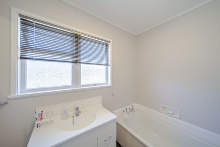 Photo of property in 24 Bill Hercock Street, Pirimai, Napier, 4112