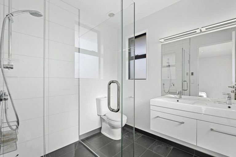 Photo of property in 71 Infinity Drive, Wanaka, 9305