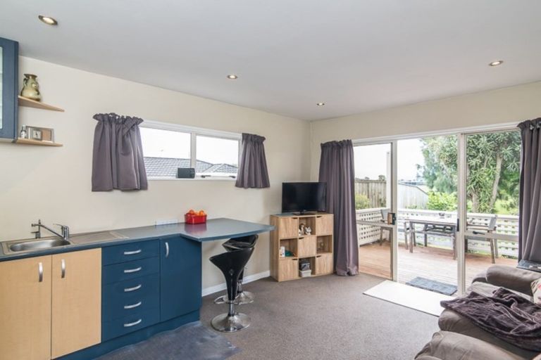 Photo of property in 232 Mazengarb Road, Paraparaumu, 5032