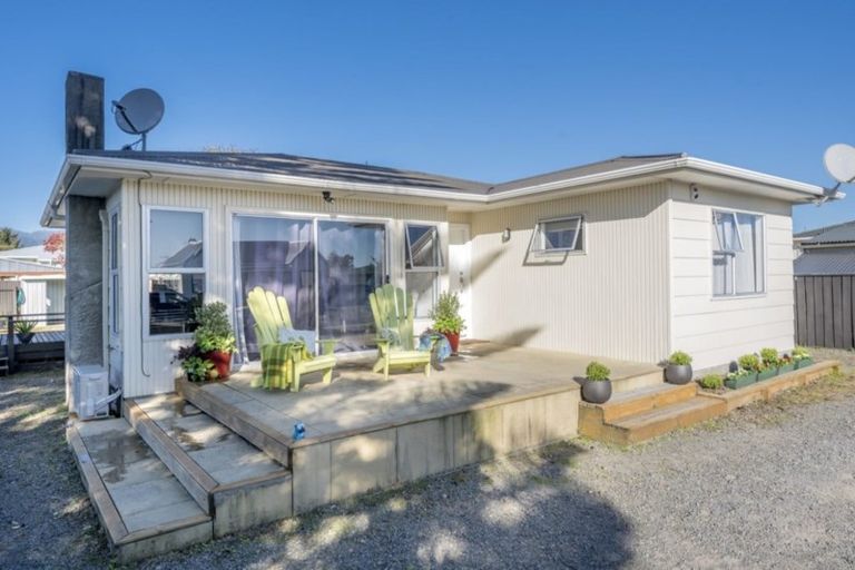 Photo of property in 25 Perth Street, Levin, 5510