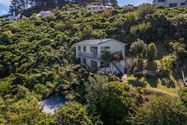 Photo of property in 5a Jerome Way, Crofton Downs, Wellington, 6035