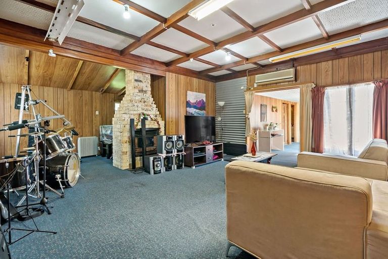 Photo of property in 142 Great South Road, Manurewa, Auckland, 2102