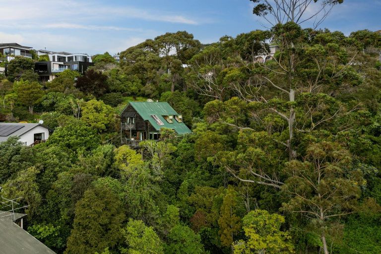 Photo of property in 21 Toledo Place, Mount Pleasant, Christchurch, 8081