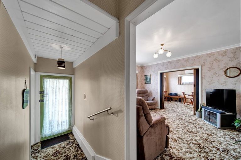 Photo of property in 205 South Road, Spotswood, New Plymouth, 4310