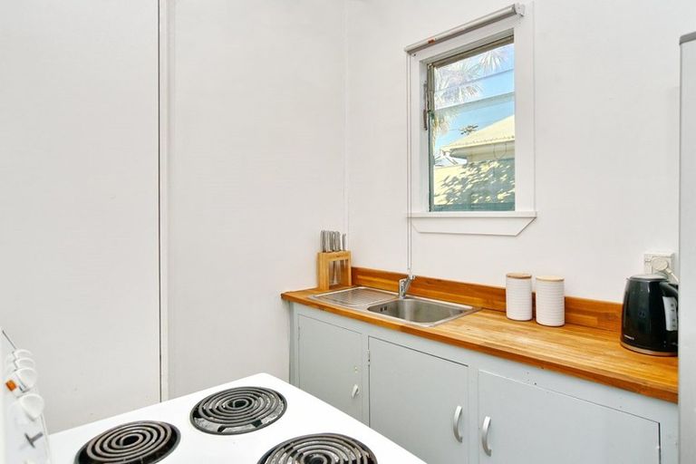 Photo of property in 16 Falcon Street, New Brighton, Christchurch, 8061