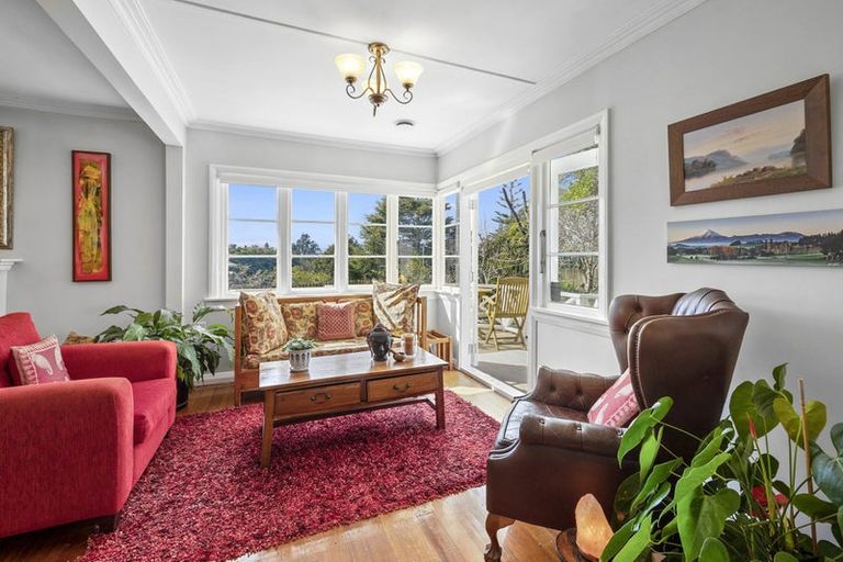 Photo of property in 48 Tarahua Road, Welbourn, New Plymouth, 4310