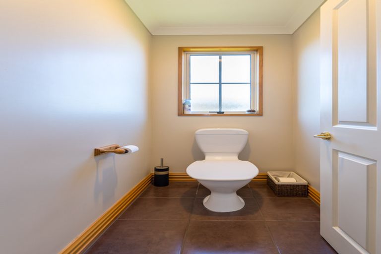 Photo of property in 330 Highcliff Road, Highcliff, Dunedin, 9013