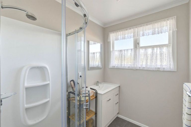 Photo of property in 172 Karaka Street, Castlecliff, Whanganui, 4501