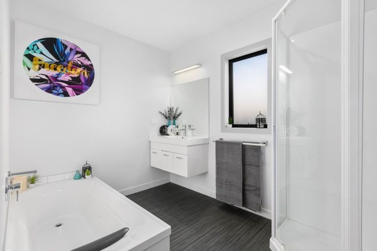 Photo of property in 131 Kennedy Road, Pyes Pa, Tauranga, 3112