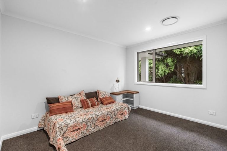 Photo of property in 92 Blairlogie Close, Otatara, 9879