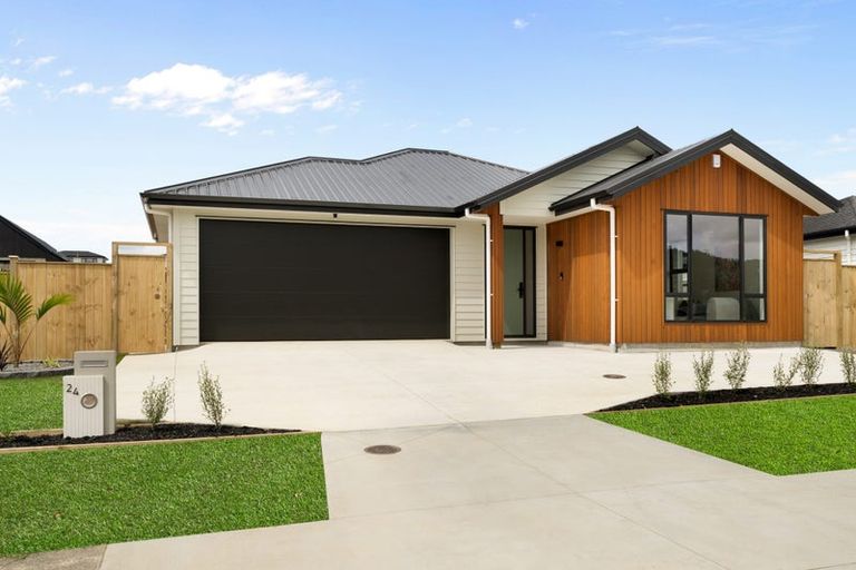 Photo of property in 24 Josh Road, Huapai, Kumeu, 0810