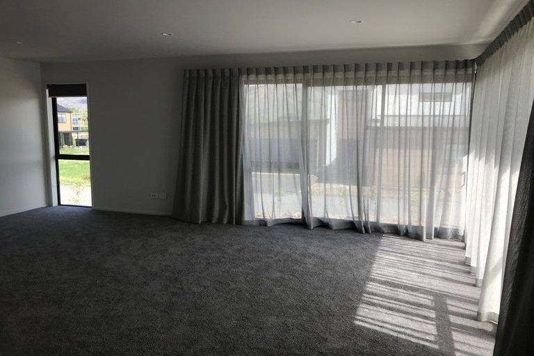 Photo of property in 8 Kahu Close, Wanaka, 9305