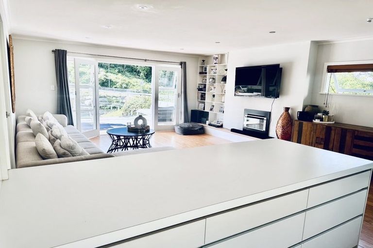 Photo of property in 73 Faraday Street, Hospital Hill, Napier, 4110