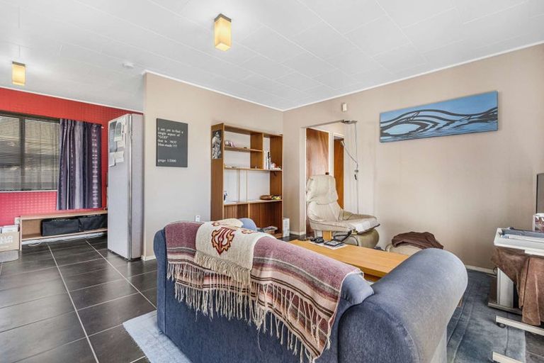 Photo of property in 1/17 Townshend Crescent, Greenmeadows, Napier, 4112