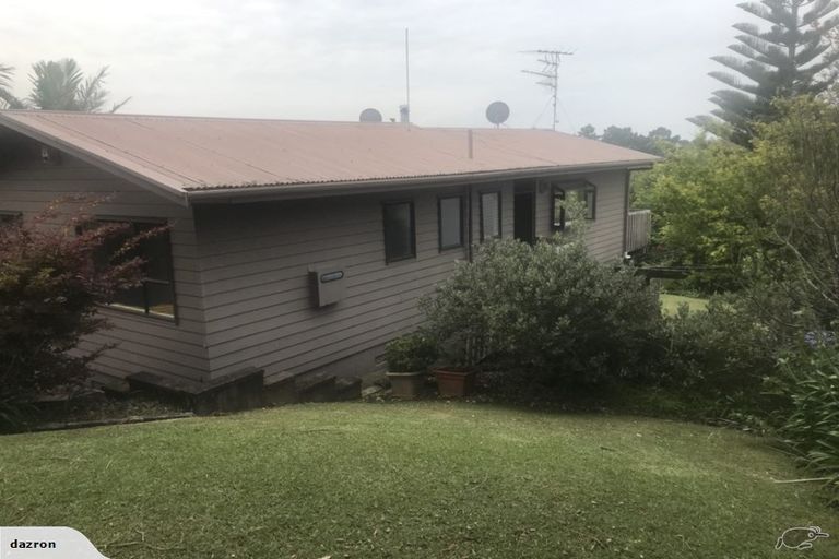 Photo of property in 19 Holt Avenue, Torbay, Auckland, 0630