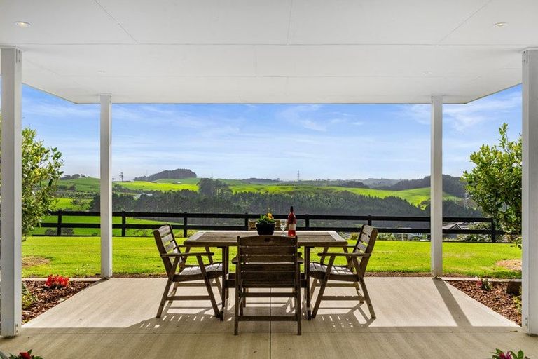Photo of property in 1518 Old North Road, Helensville, 0875