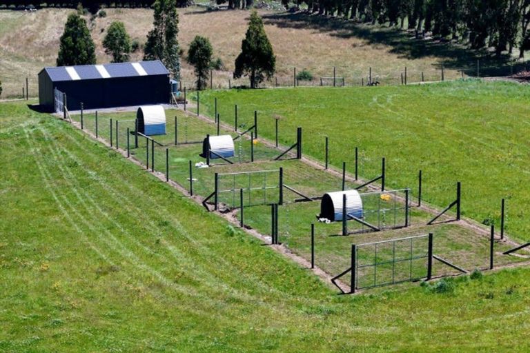 Photo of property in 152 Moore Road, Lorneville, Invercargill, 9874