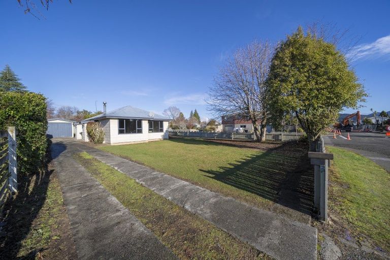 Photo of property in 12 Sutherland Street, Te Anau, 9600