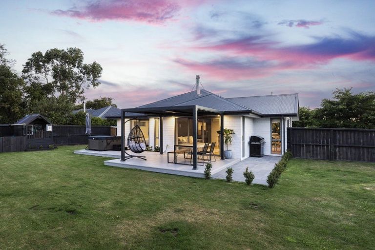 Photo of property in 9 Florin Place, Prebbleton, 7604