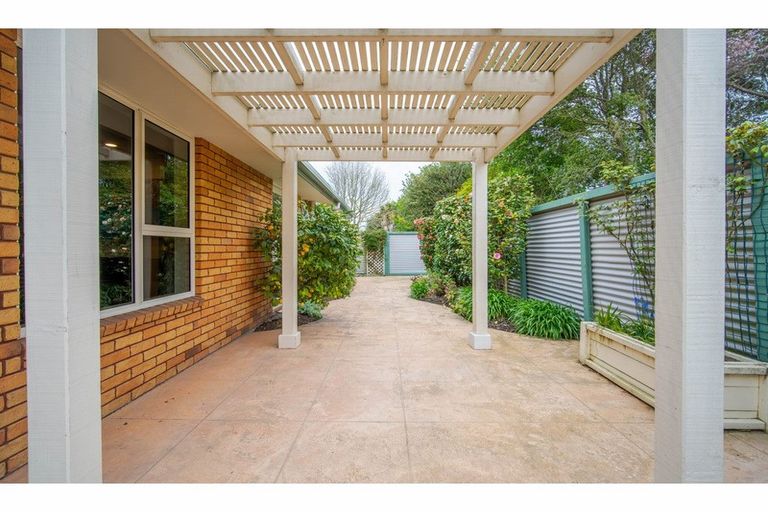 Photo of property in 130a Halswell Road, Hillmorton, Christchurch, 8025