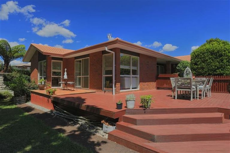 Photo of property in 48 Princeton Parade, Albany, Auckland, 0632