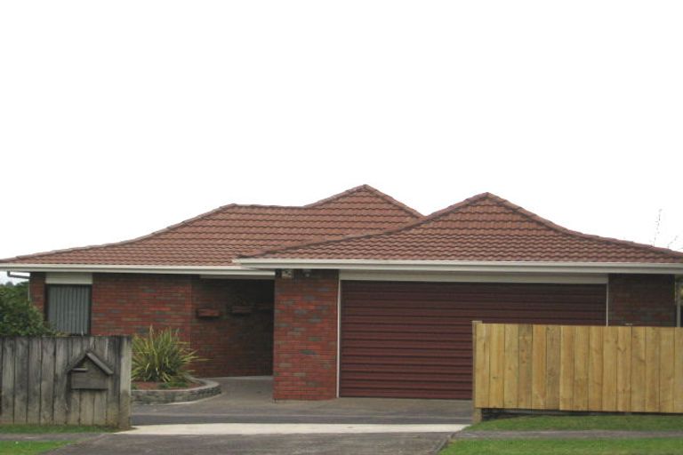 Photo of property in 36 Sturges Road, Henderson, Auckland, 0612