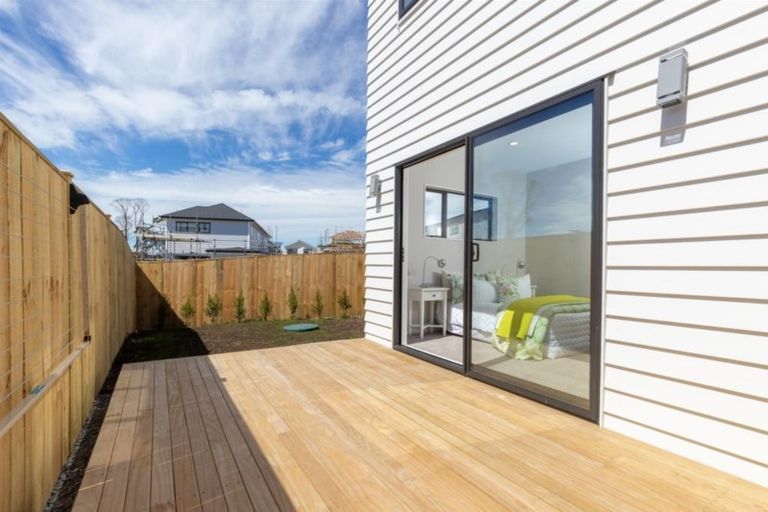 Photo of property in 18 Kano Way, Hobsonville, Auckland, 0616