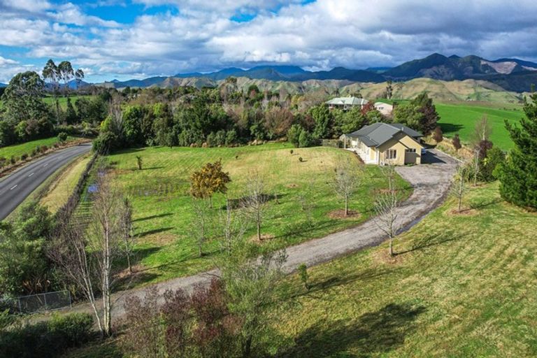 Photo of property in 120 Totara View Road, Wakefield, 7095