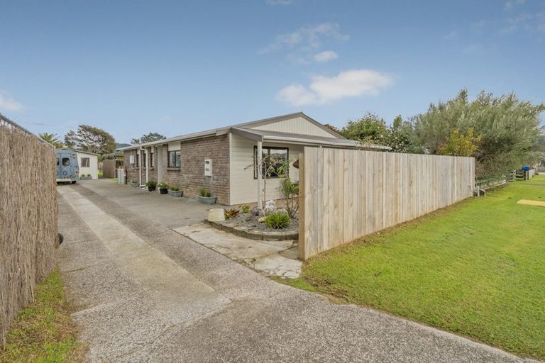 Photo of property in 6 Moewai Park Road, Whitianga, 3510