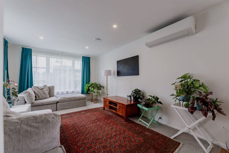 Photo of property in 13 Matapouri Road, Mangere Bridge, Auckland, 2022