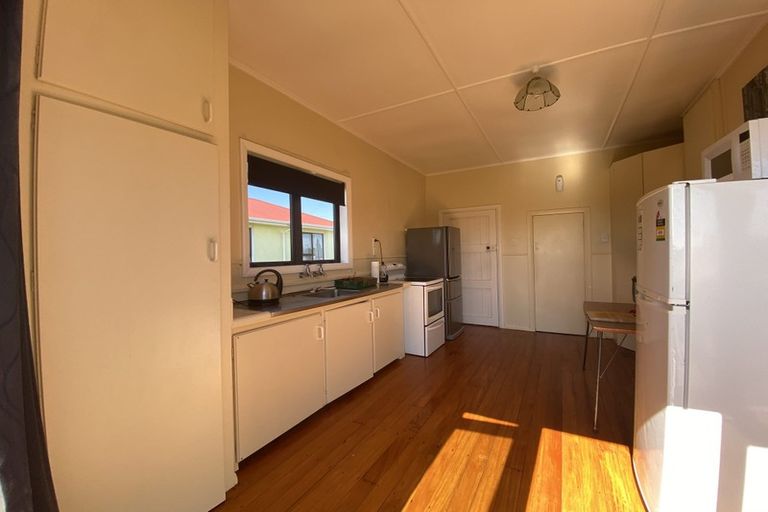 Photo of property in 19 Kent Terrace, Midhirst, Stratford, 4394