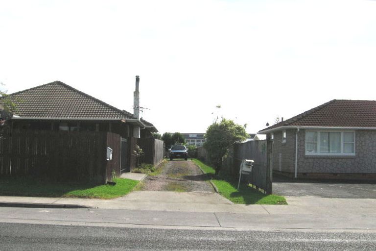 Photo of property in 2/29 Pomaria Road, Henderson, Auckland, 0610