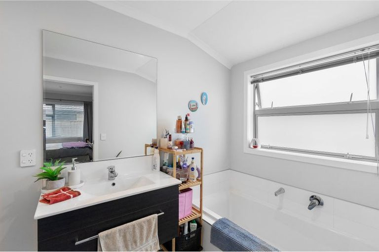 Photo of property in 11a Saxton Street, Levin, 5510
